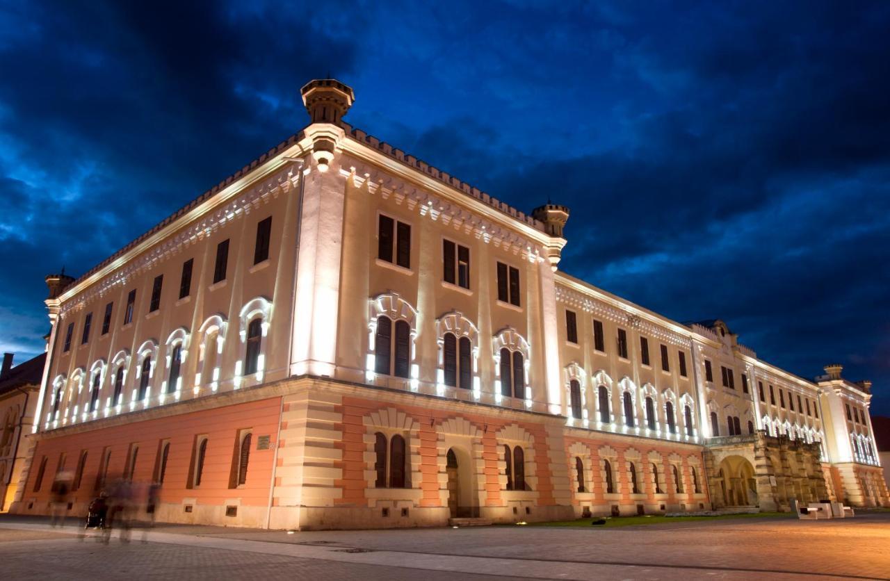 Hortenzia Alba Iulia Eksteriør bilde